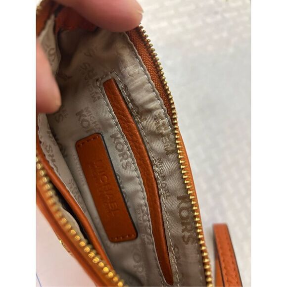 MK Michael Kors zipper wristlet wallet orange 7"x4.5" - Picture 5 of 5